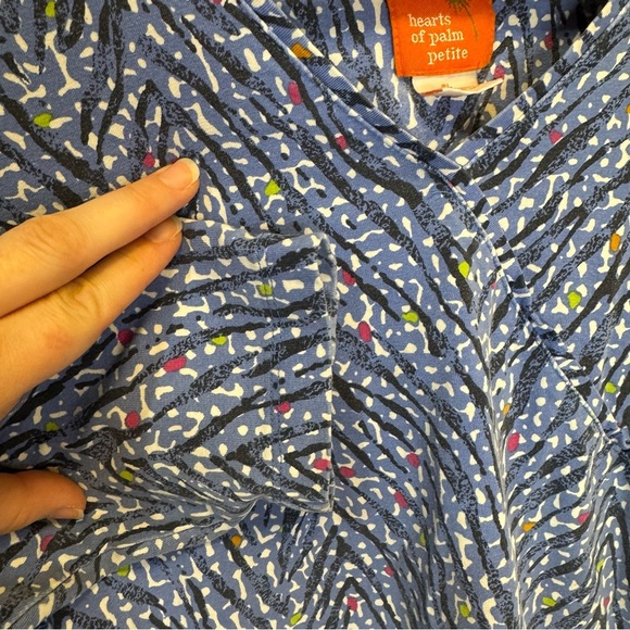 Hearts of Palm Blue and White Fitted Ribbed Blouse Women’s Size Petite Large - Picture 4 of 12